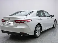 2021 Toyota Camry 2.0G Luxury, белый — фото 17