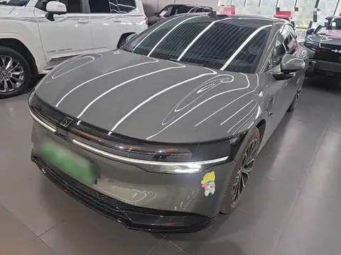 2024 Zeekr 007 RWD 75kWh Smart Driving