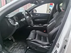 2021 Volvo XC60 4WD Sport, белый — фото 4