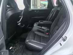 2021 Volvo XC60 4WD Sport, белый — фото 6