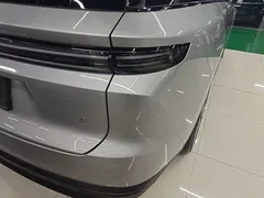 2025 Li Auto i8 Standard — фото 8