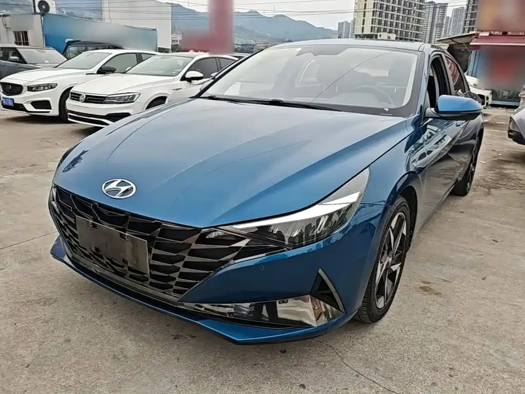 2021 Hyundai Elantra 1.5L CVT LUX Premium
