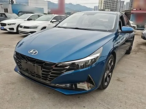 2021 Hyundai Elantra 1.5L CVT LUX Premium