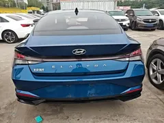 2021 Hyundai Elantra 1.5L CVT LUX Premium, синий — фото 6