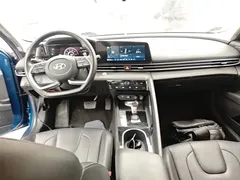 2021 Hyundai Elantra 1.5L CVT LUX Premium, синий — фото 10