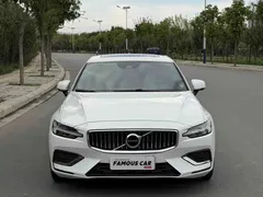 2022 Volvo S60 B4 Luxury, белый — фото 2