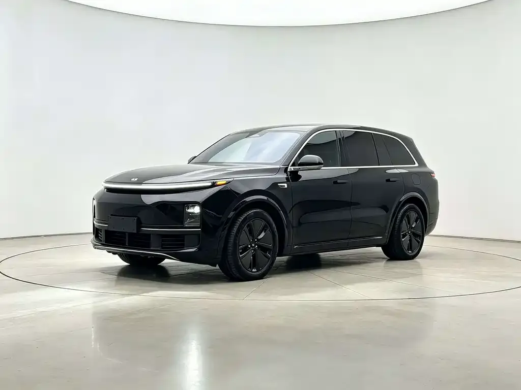 2023 Li Auto L8