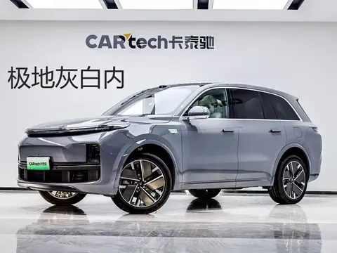2025 Li Auto L8