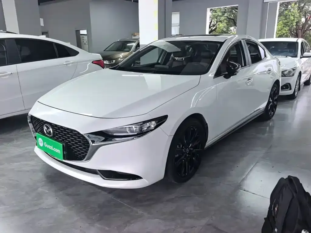 2023 Mazda 3 2.0L AT
