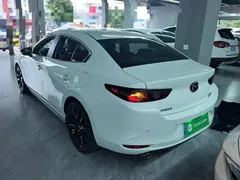 2023 Mazda 3 2.0L AT, белый — фото 5
