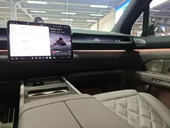 2026 Nio ES8 5-seat Executive Luxury, белый — фото 9