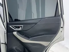 2022 Subaru Forester 2.0i AWD Luxury EyeSight, белый — фото 11