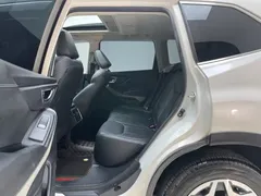 2022 Subaru Forester 2.0i AWD Luxury EyeSight, белый — фото 12