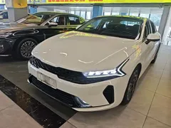 2021 Kia K5 270T CVVD, белый — фото 1