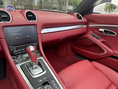 2022 Porsche 718 Boxster 2.0T, белый — фото 16