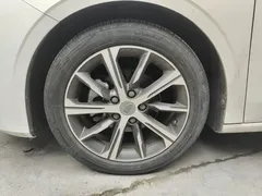 2022 Geely Emgrand 4th Gen 1.5L CVT Premium, белый — фото 23