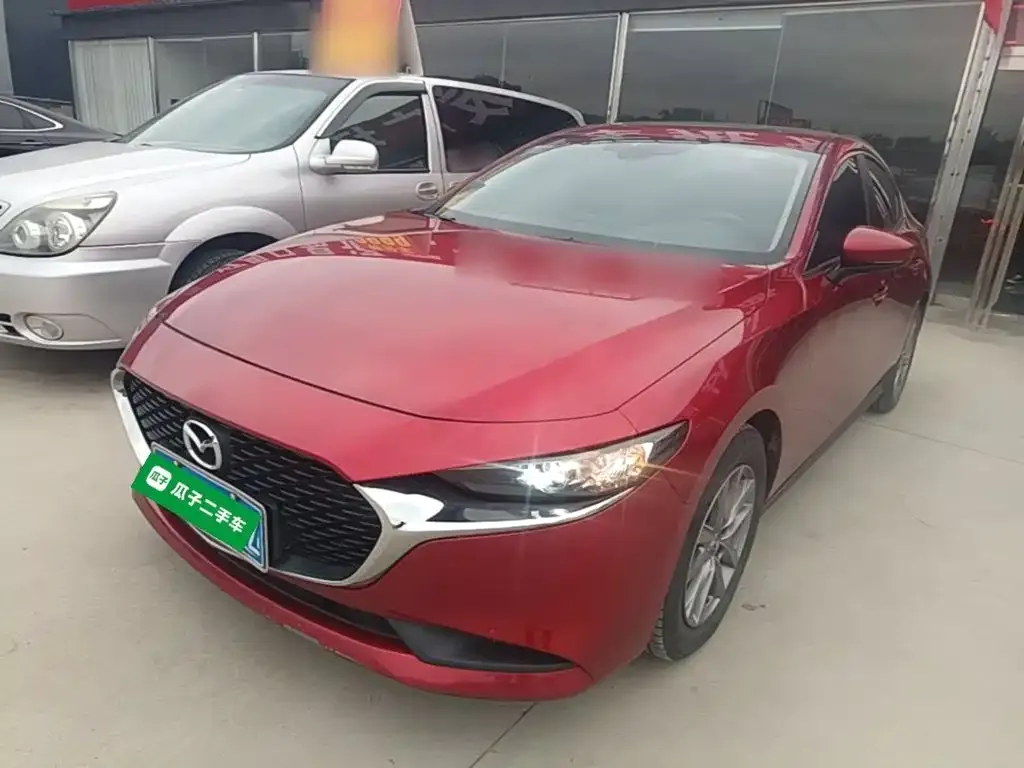 2021 Mazda 3 1.5L AT