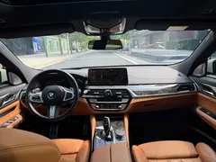 2021 BMW 6 Series GT 630i M Sport Package, белый — фото 9