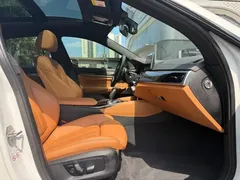 2021 BMW 6 Series GT 630i M Sport Package, белый — фото 21