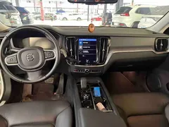 2022 Volvo V60 B4 Luxury, белый — фото 7