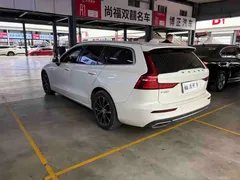 2022 Volvo V60 B4 Luxury, белый — фото 9