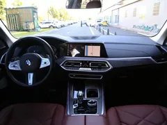 2022 BMW X5 30Li Premium M Sport Package, чёрный — фото 4