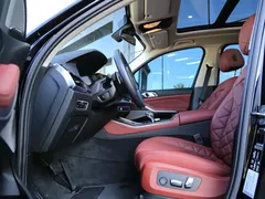 2022 BMW X5 30Li Premium M Sport Package, чёрный — фото 17