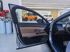 2025 BYD Han L PHEV 4WD LiDAR Flagship — фото 5