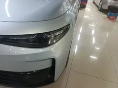 2024 Leapmotor C16 EREV 200 Premium — фото 24