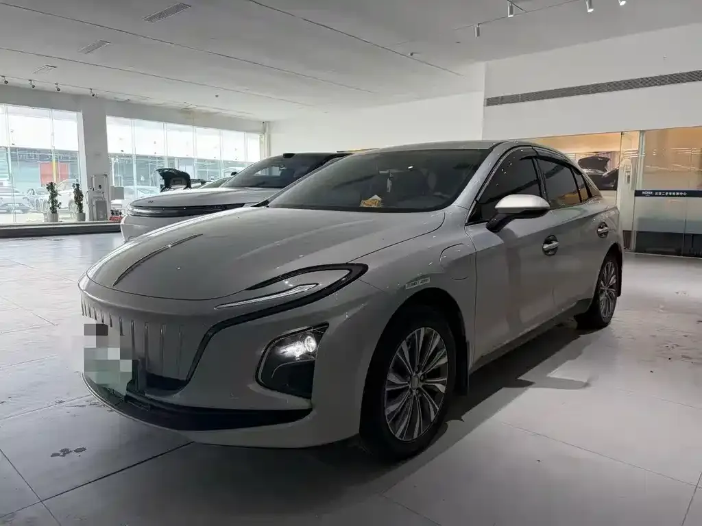 2024 Hongqi E-QM5 EV 610km Plus