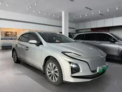2024 Hongqi E-QM5 EV 610km Plus — фото 3
