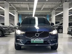 2022 Volvo XC60 T8 PHEV 4WD Luxury, синий — фото 2