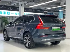 2022 Volvo XC60 T8 PHEV 4WD Luxury, синий — фото 9