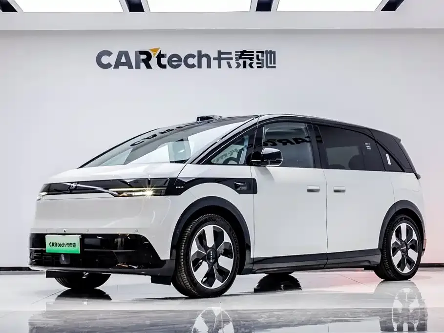 2025 Zeekr Mix Smart Driving