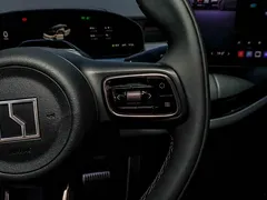 2025 Zeekr Mix Smart Driving, белый — фото 16