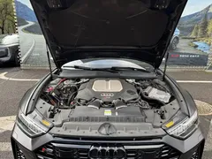 2022 Audi RS 6 4.0T Avant, чёрный — фото 6