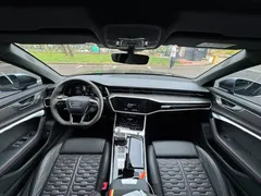 2022 Audi RS 6 4.0T Avant, чёрный — фото 21