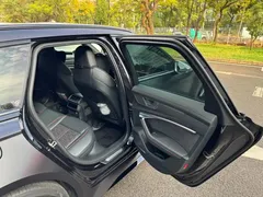 2022 Audi RS 6 4.0T Avant, чёрный — фото 24