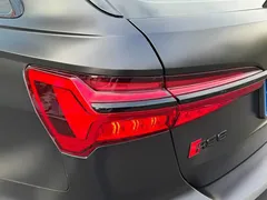 2022 Audi RS 6 4.0T Avant, чёрный — фото 29