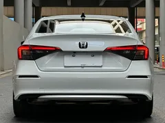 2023 Honda Civic 240TURBO CVT, белый — фото 4