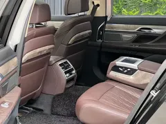 2021 BMW 7 Series 740Li Leading Luxury Package, чёрный — фото 4