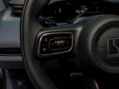 2025 Zeekr Mix Smart Driving, белый — фото 15