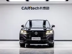2021 Volkswagen Touareg 3.0TSI, чёрный — фото 2