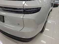 2025 Li Auto i8 Standard — фото 8