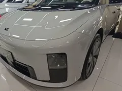 2025 Li Auto i8 Standard — фото 24