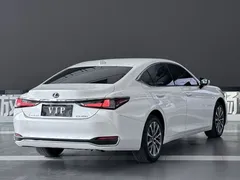 2023 Lexus ES 200 Excellence, белый — фото 5