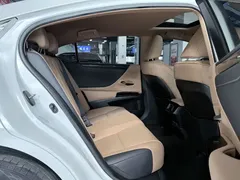 2023 Lexus ES 200 Excellence, белый — фото 9