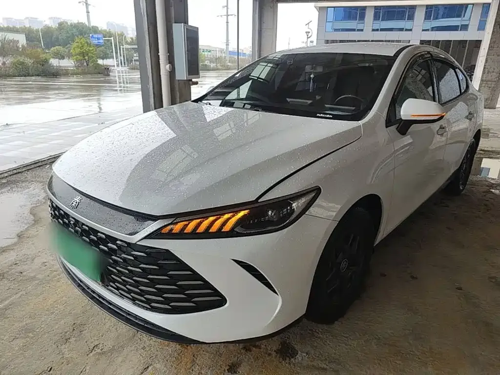 2025 BYD Qin PLUS DM-i PHEV Smart Driving 55km Leading