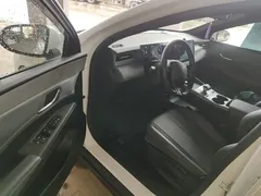 2025 BYD Qin PLUS DM-i PHEV Smart Driving 55km Leading, белый — фото 16