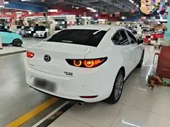 2022 Mazda 3 2.0L AT, белый — фото 7